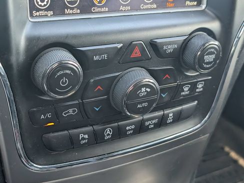 Used 2018 Jeep Grand Cherokee Altitude AWD/4WD image 22