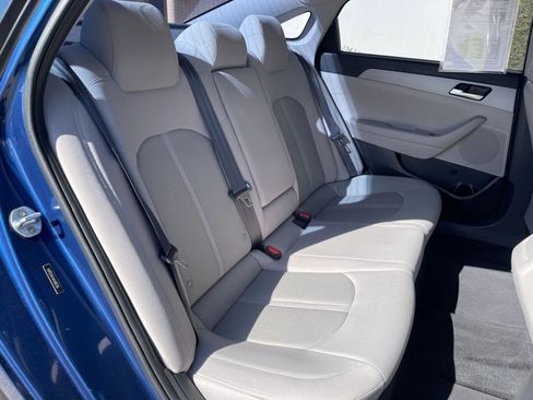 Used 2019 Hyundai Sonata SE w/ Cargo Package FWD image 23