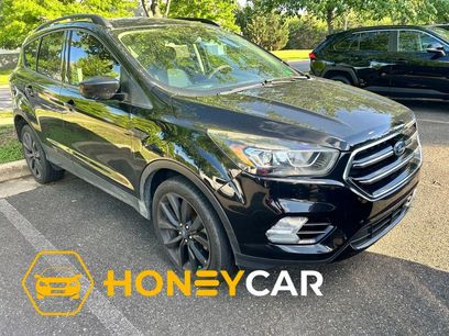 Used 2018 Ford Escape SE w/ SE Sport Appearance Package