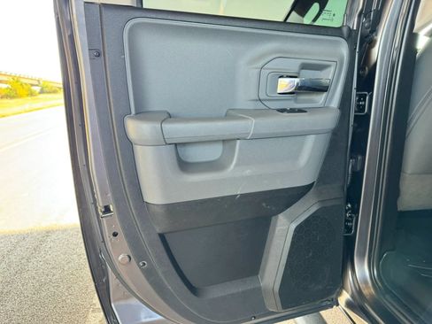 Used 2018 RAM 1500 Big Horn AWD/4WD image 18