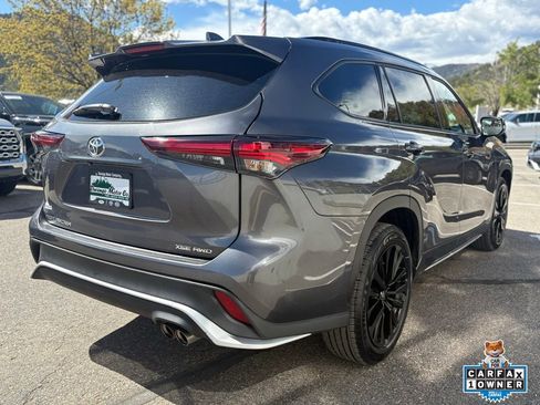 Certified 2025 Toyota Highlander XSE image 9