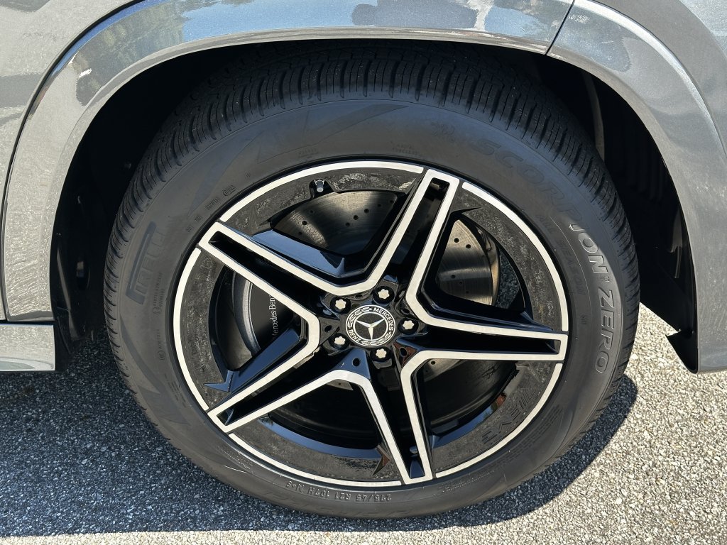 New 2026 Mercedes-Benz GLS 450 4MATIC image 14