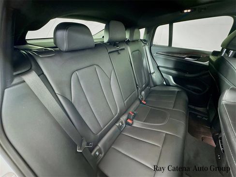 Used 2024 BMW X4 M40i w/ Premium Package image 29