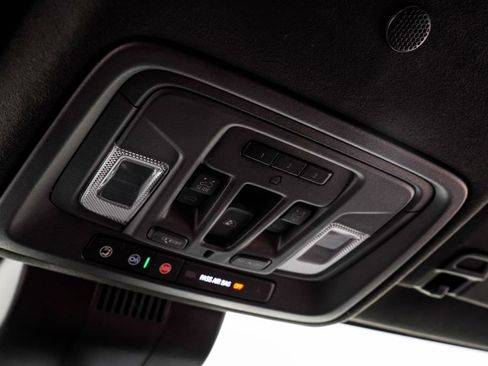 Used 2024 GMC Sierra 1500 Denali Ultimate AWD/4WD image 38
