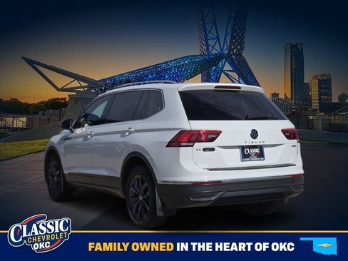 Used 2024 Volkswagen Tiguan SE AWD/4WD image 5