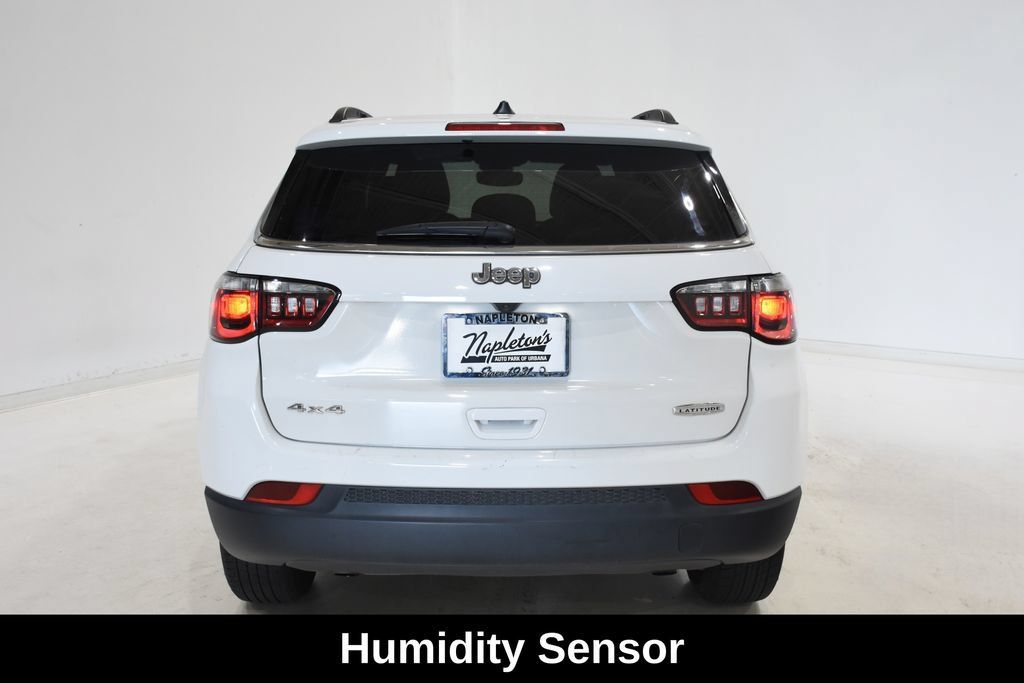 Used 2025 Jeep Compass Latitude w/ Sun & Sound Group AWD/4WD image 5