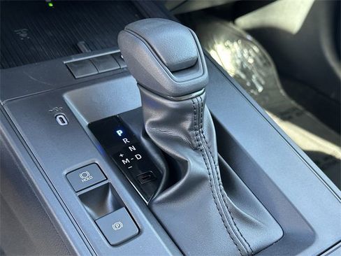 Used 2026 Toyota Corolla Cross LE image 22