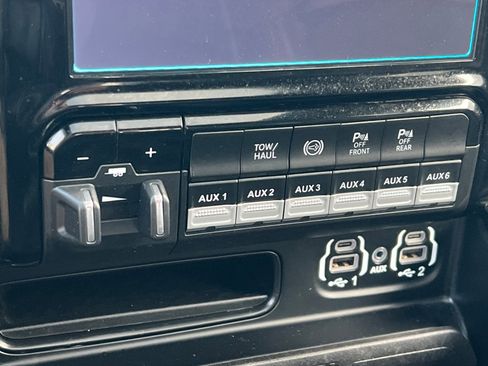 Used 2024 RAM 2500 Limited image 22