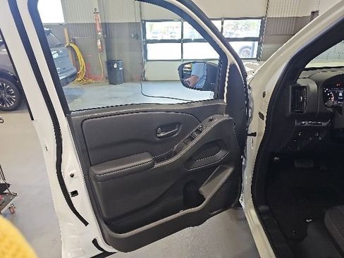 New 2026 Nissan Frontier SV AWD/4WD image 10
