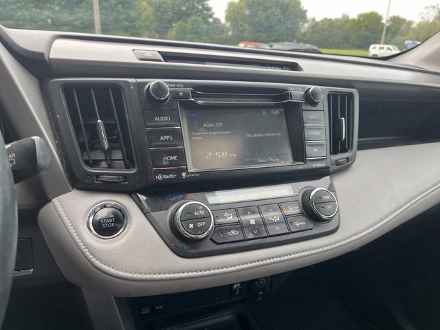 Used 2018 Toyota RAV4 XLE AWD/4WD image 14