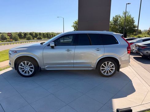 Used 2016 Volvo XC90 T6 Inscription w/ Protection Package Plus AWD/4WD image 6
