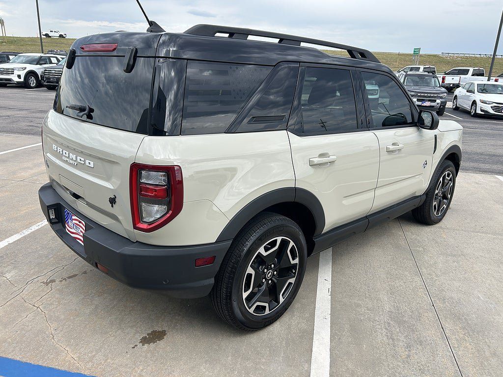 Used 2024 Ford Bronco Sport Outer Banks w/ Tech Package AWD/4WD image 5