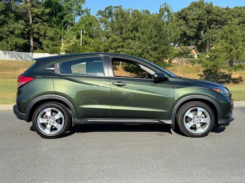 Used 2016 Honda HR-V LX image 2