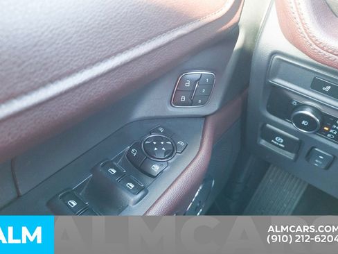 Used 2024 Ford Expedition Max Limited image 33