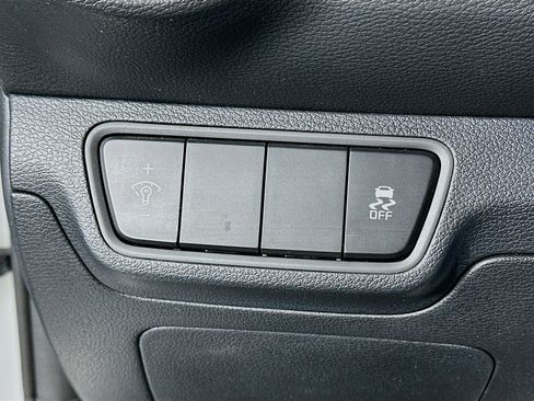 Used 2024 Kia Forte LXS image 16