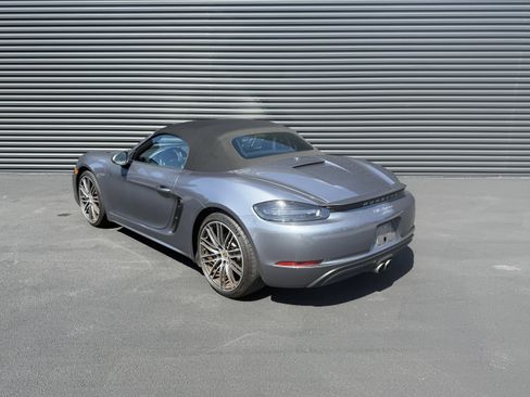 Used 2025 Porsche 718 Boxster image 3