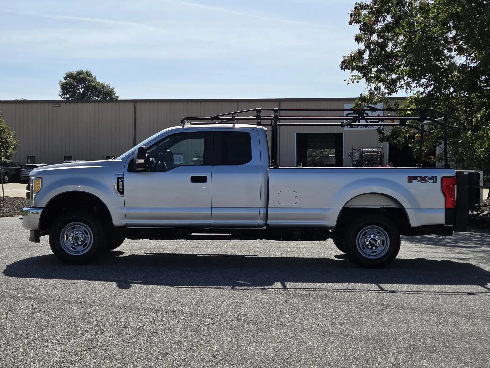 Used 2017 Ford F250 XL w/ Power Equipment Group AWD/4WD image 9