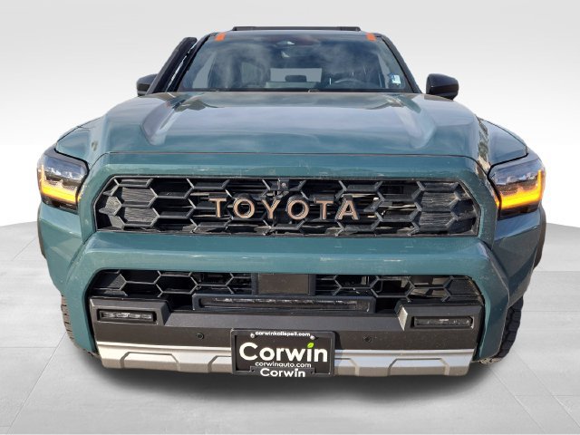 Used 2025 Toyota 4Runner Trailhunter AWD/4WD image 5