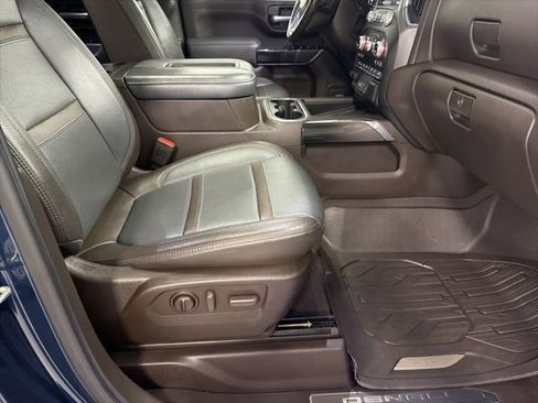 Used 2020 GMC Sierra 3500 Denali w/ Denali Ultimate Package AWD/4WD image 34