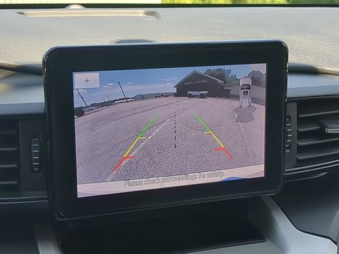 Certified 2021 Ford Explorer 2WD image 18