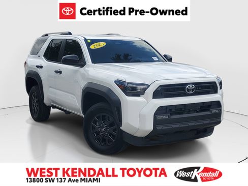 Certified 2025 Toyota 4Runner SR5 AWD/4WD image 1
