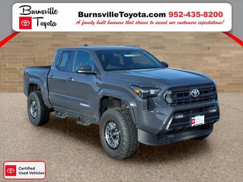 Certified 2025 Toyota Tacoma SR5 AWD/4WD image 1
