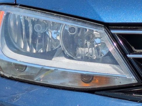Used 2015 Volkswagen Jetta SE FWD image 10