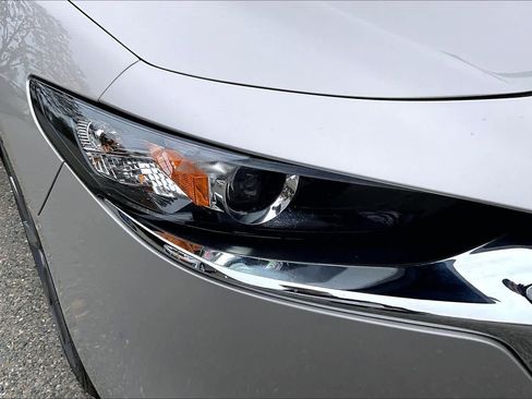 Used 2024 MAZDA MAZDA3 s image 27