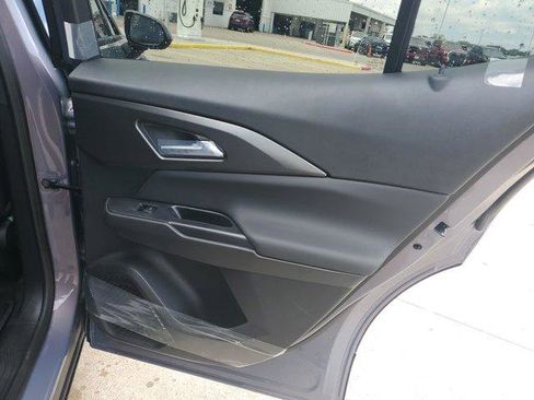 New 2026 Chevrolet Equinox EV LT image 11