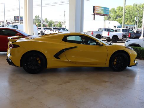 Used 2026 Chevrolet Corvette Stingray Premium Conv w/ Z51 Performance Package RWD image 10