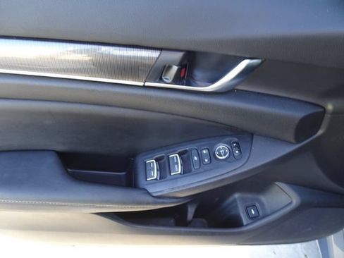 Certified 2022 Honda Accord Sport image 8