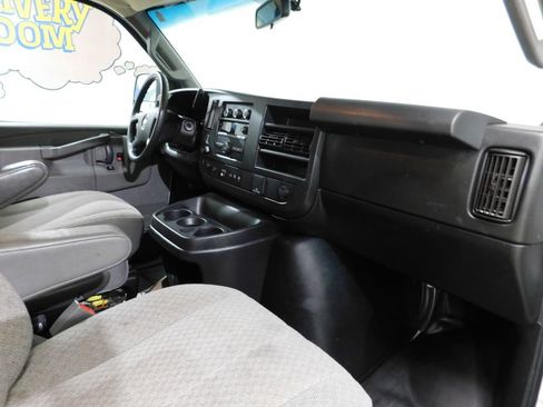 Used 2021 Chevrolet Express 2500 w/ Driver Convenience Package RWD image 60