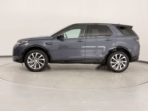 New 2025 Land Rover Discovery Sport Dynamic SE image 2