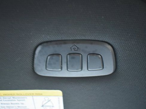 Used 2022 Ford F150 Lariat w/ Equipment Group 502A High image 40