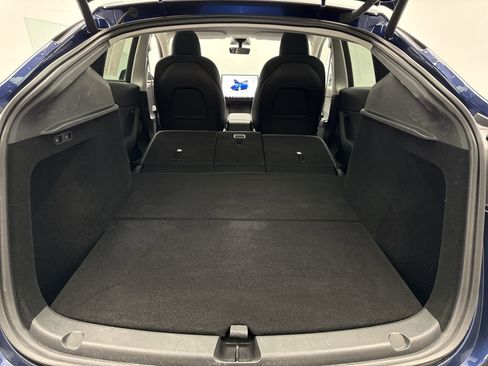 Used 2023 Tesla Model Y Long Range image 27