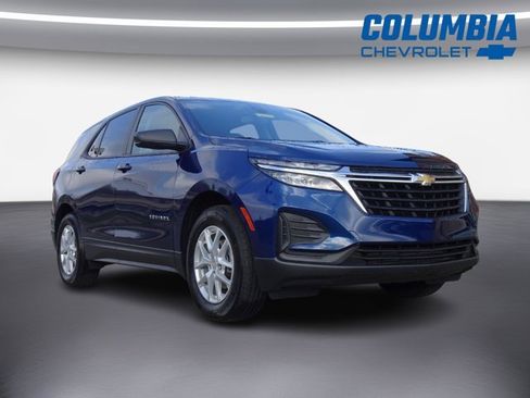 Certified 2022 Chevrolet Equinox LS w/ LS Convenience Package image 1