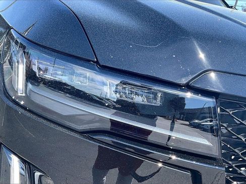 Used 2021 Cadillac Escalade ESV Sport Platinum w/ LPO, ONYX Package image 33