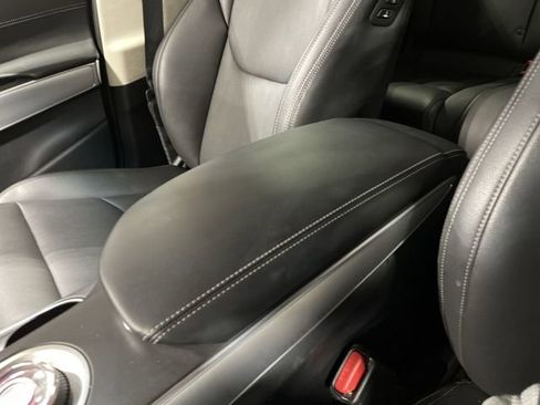 Used 2023 Genesis GV70 2.5T w/ Select Package image 27