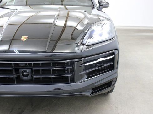 New 2025 Porsche Cayenne S image 11