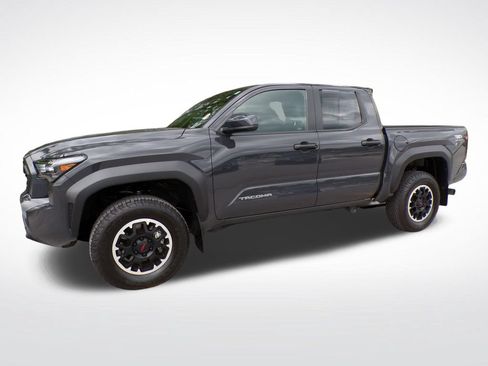Used 2024 Toyota Tacoma TRD Off-Road AWD/4WD image 3
