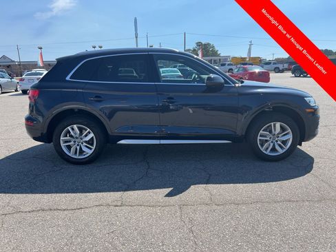 Used 2020 Audi Q5 2.0T Premium w/ Convenience Package image 6