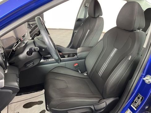 Used 2023 Hyundai Elantra SEL w/ Convenience Package FWD image 20