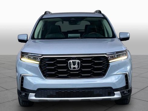 Used 2023 Honda Pilot Elite image 4