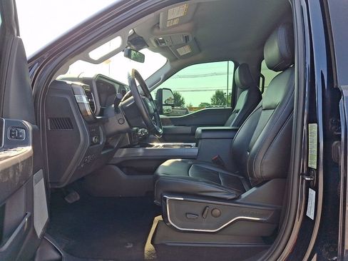 Used 2024 Ford F450 Lariat AWD/4WD image 13