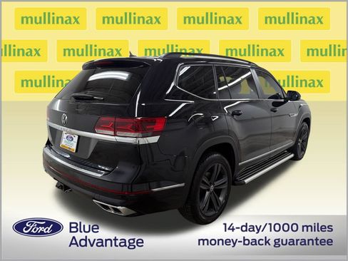 Used 2021 Volkswagen Atlas SE w/ Towing Package FWD image 3