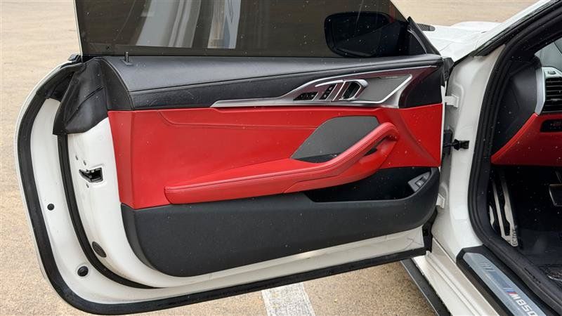 Used 2019 BMW M850i xDrive Coupe w/ M Carbon Exterior Package AWD/4WD image 34