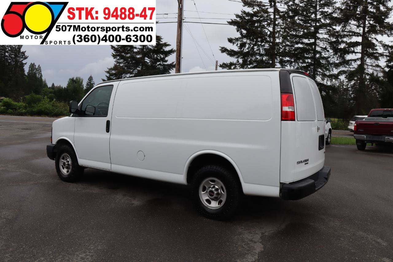 Used 2016 GMC Savana 3500 RWD image 3