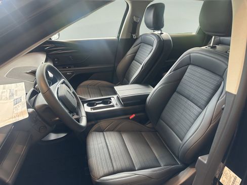 New 2026 Lincoln Nautilus Reserve w/ Jet Appearance Package AWD/4WD image 9