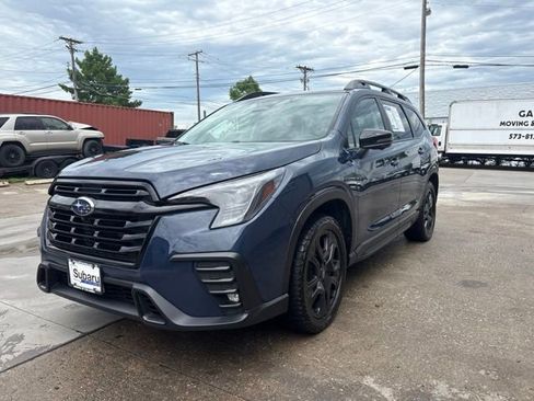 Used 2023 Subaru Ascent Onyx Edition Limited AWD/4WD image 3