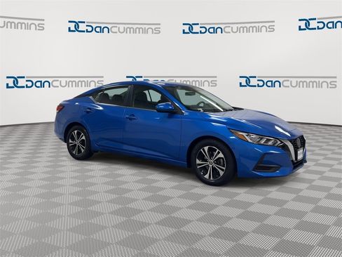 Used 2023 Nissan Sentra SV image 2